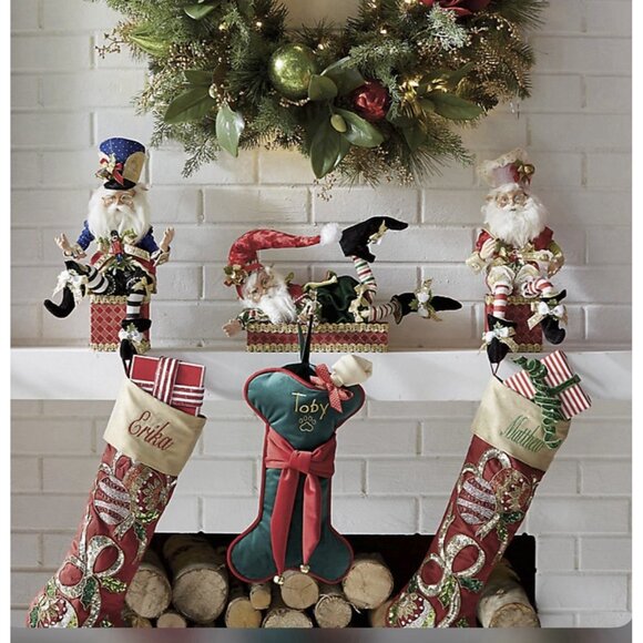 Mark Roberts Hollyberry Elf Stocking Holder 13.5” Christmas Elf #51–42174 Boxed - Picture 13 of 14